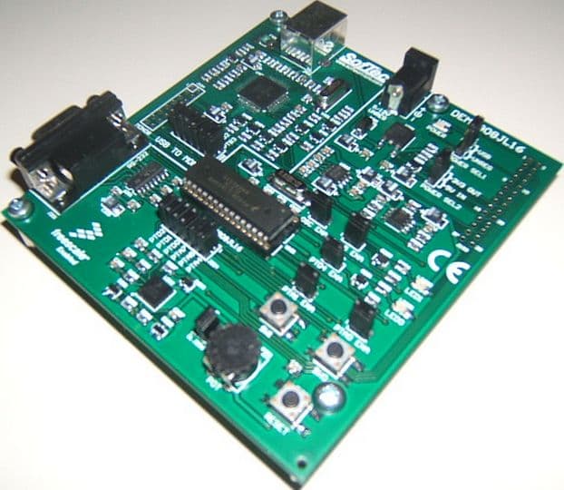 DEMO908JL16E, Demonstration Board for the MC908JL16 HC08 Microcontroller family