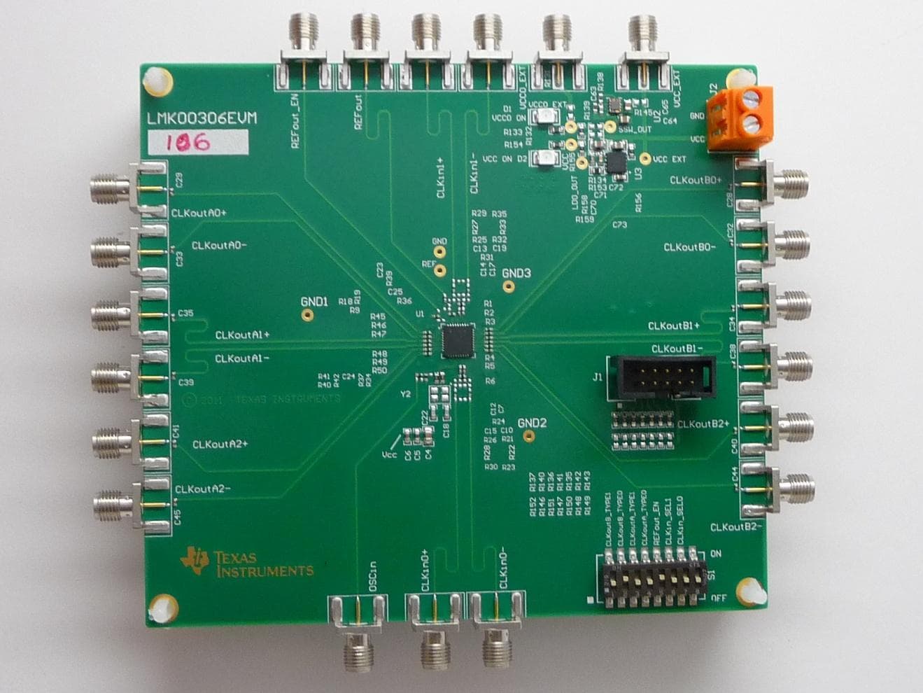 LMK00306EVM/NOPB, Evaluation Board using LMK00306, 3-GHz, 6-output differential clock buffer, level translator