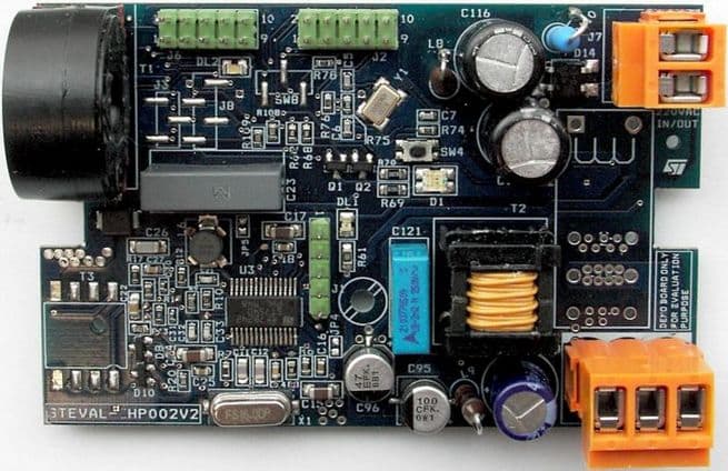 STEVAL-IHP002V2, Smart Plug System to measure and control AC loads based on the STM32, ST7540 PLM and STPM01