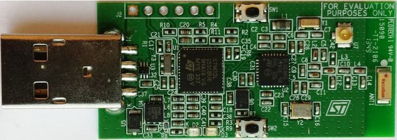 STEVAL-IDB003V1, A BlueNRG IC based Bluetooth Smart USB dongle Evaluation Board