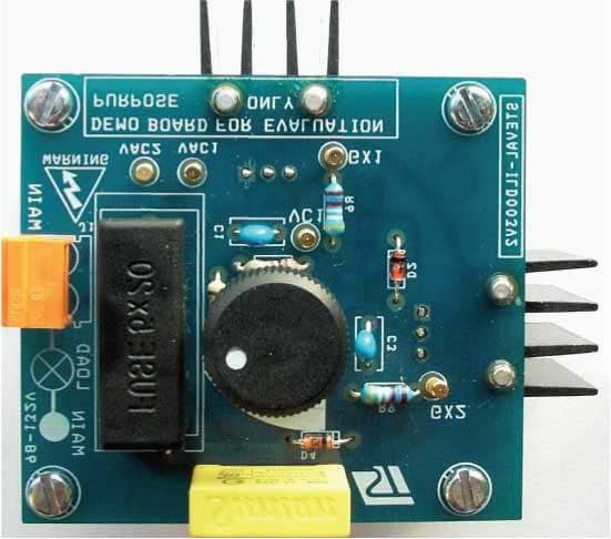 STEVAL-ILD003V2, Demonstration Board based on TS820 analog wall dimmer for CFL/LED lamps