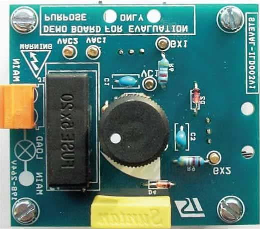 STEVAL-ILD003V1, Demonstration Board based on TS820 analog wall dimmer for CFL/LED lamps