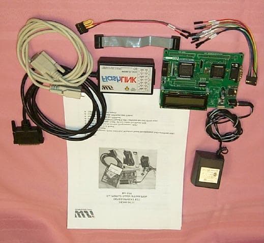 DK900-HC11-220, DK900-HC11 Development Kit for PSD9XX Family of Flash PSDs